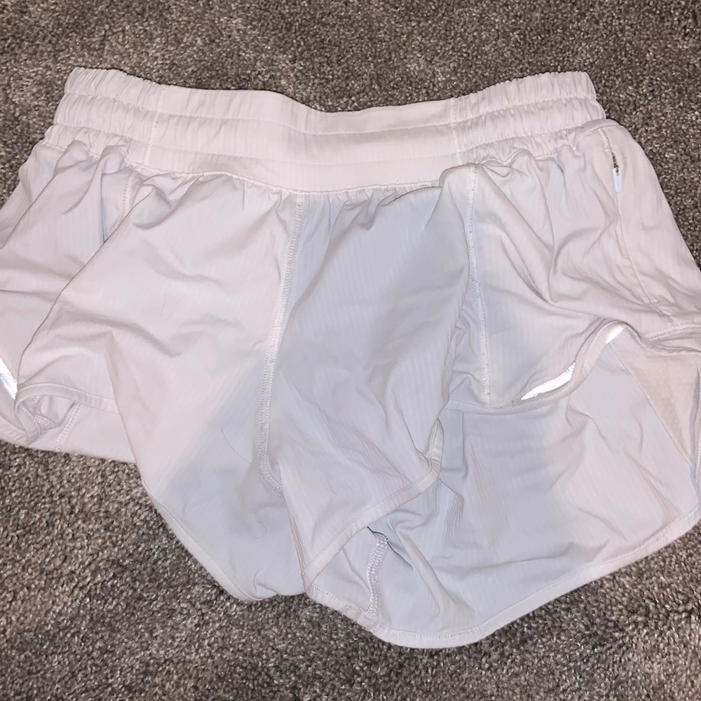white lulu shorts